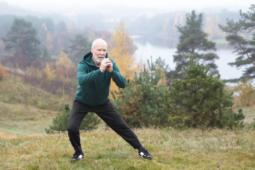ورزش کردن باعث کاهش خطر ابتلا به بیماری های قلبی در افراد مسن می شود.